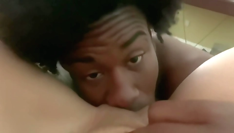 Hot chick with a sexy body gets cunnilingus in the camera