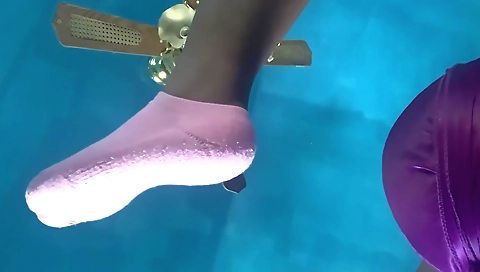 Solo ebony with a fetish for sucking and fucking her feet