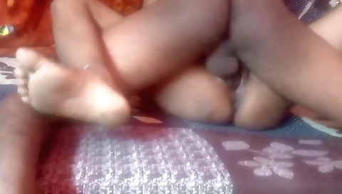 Ebony babe deep throated by her husband in the bedroom