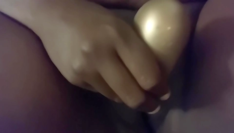 Ebony girl with a sexy body is showing off her tits on webcam