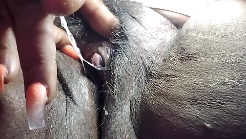 I was horny and I hoped you wouldn't mind i didn't shave