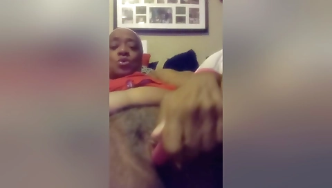 Ebony beauty masturbates with a toy in a sexy amateur video