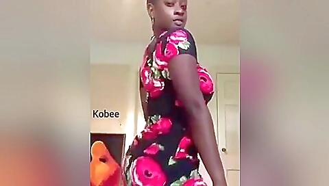 Showing Off That Booty